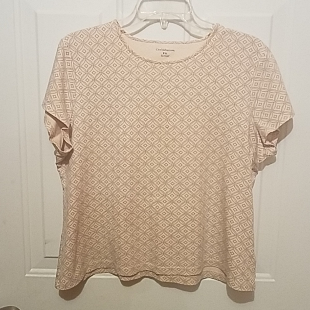 Croft & Barrow PXL cream colored tee
